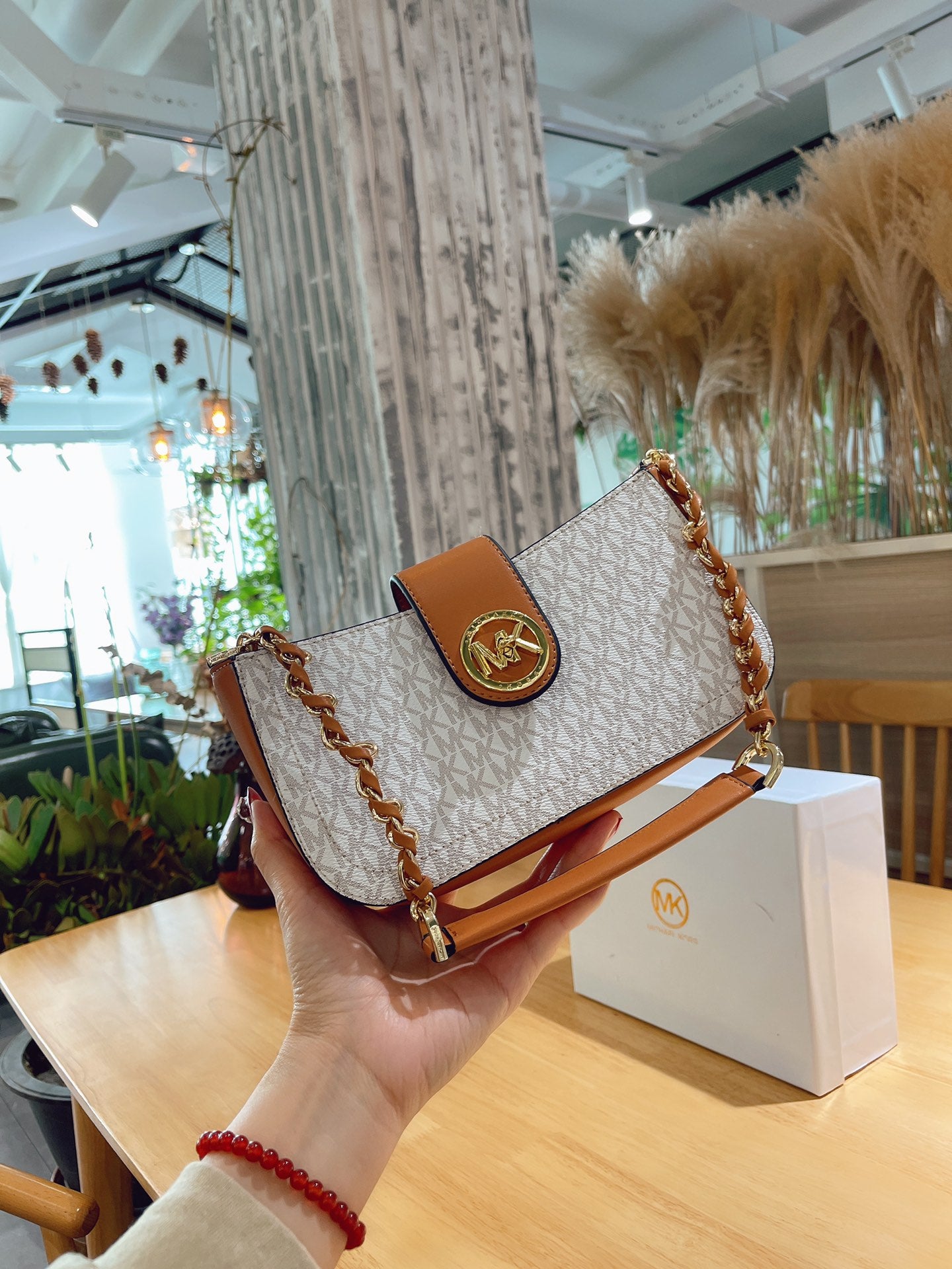 MK-BAG457