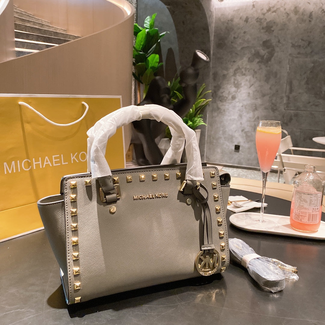 MK-BAG438