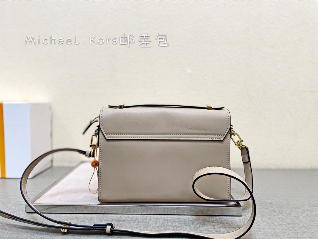 MK-BAG401