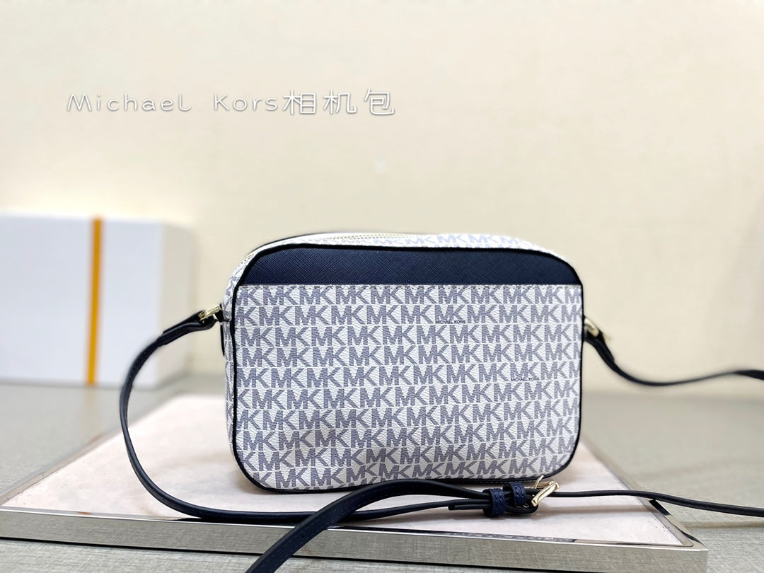 MK-BAG400