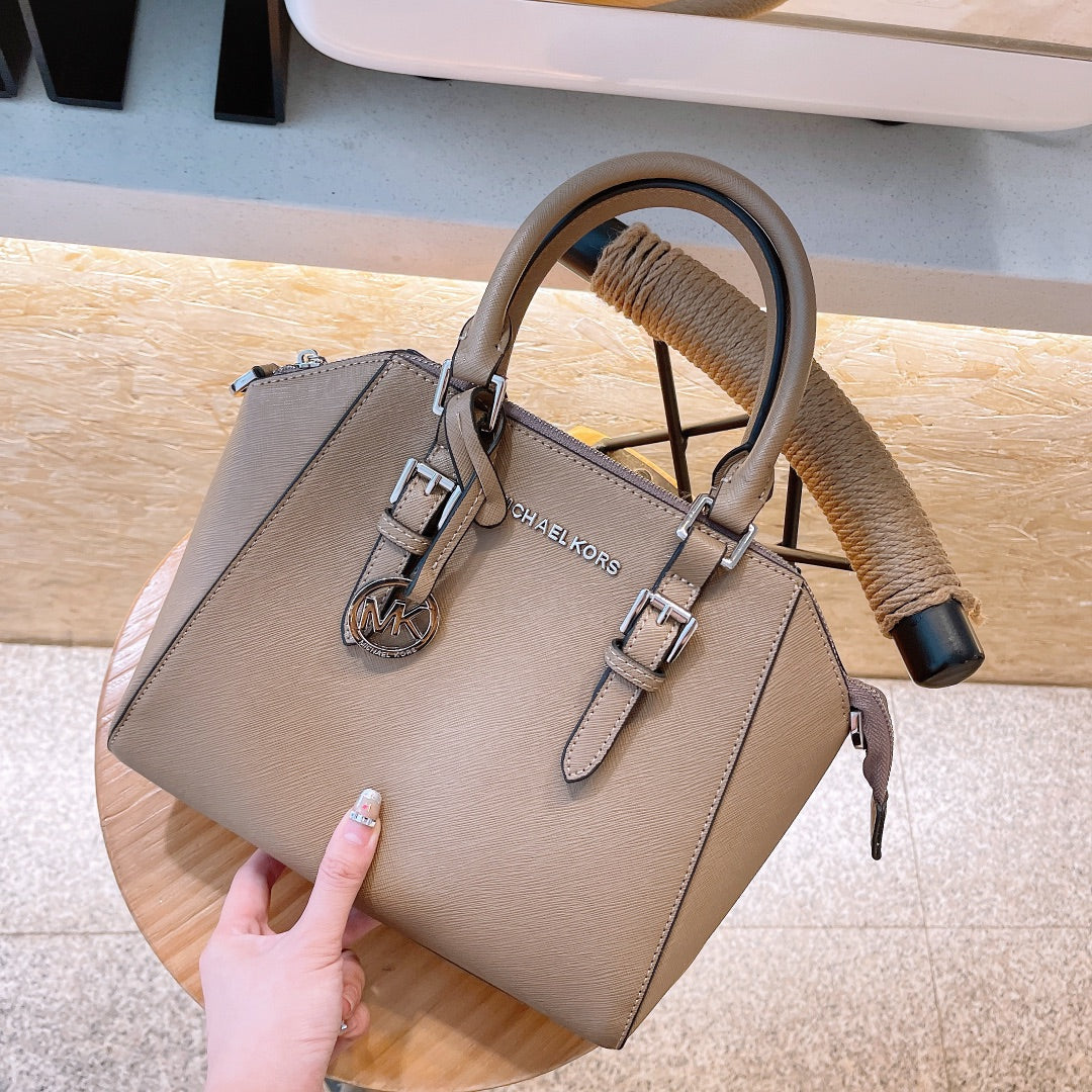 MK-BAG390