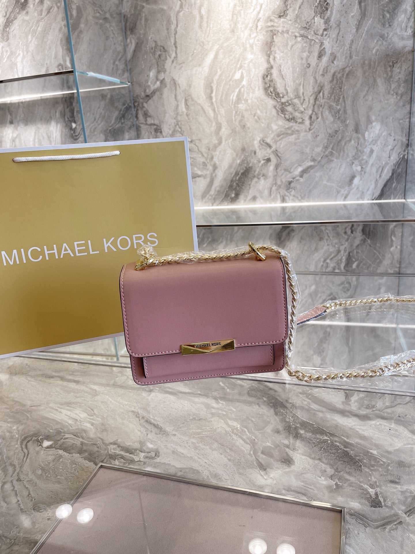 MK-BAG381