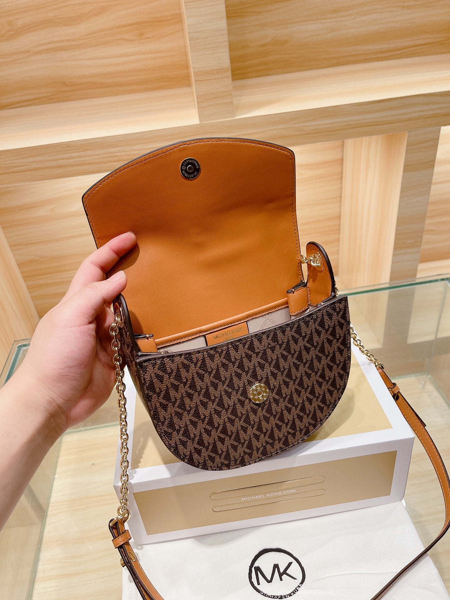 MK-BAG372