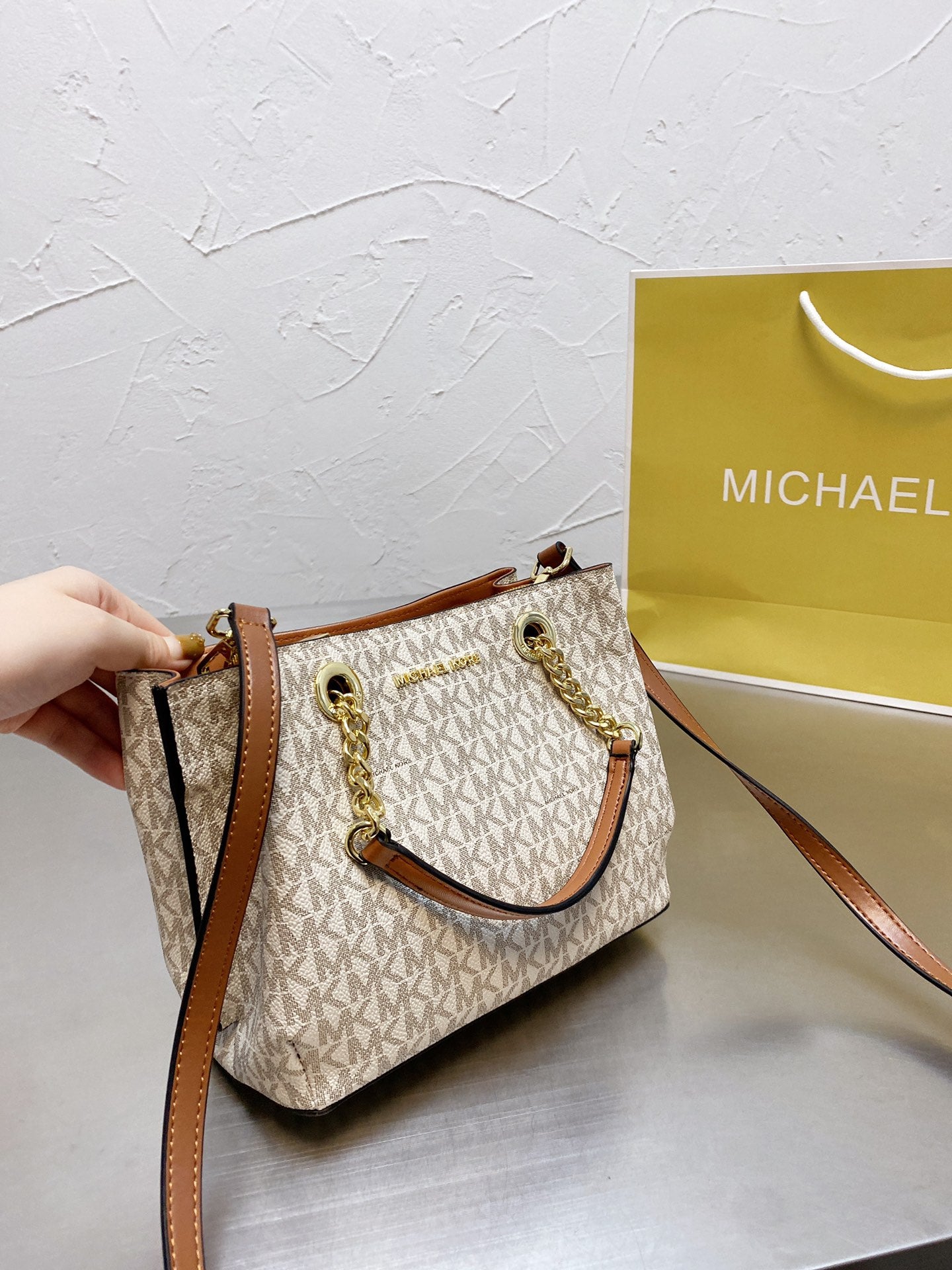 MK-BAG370