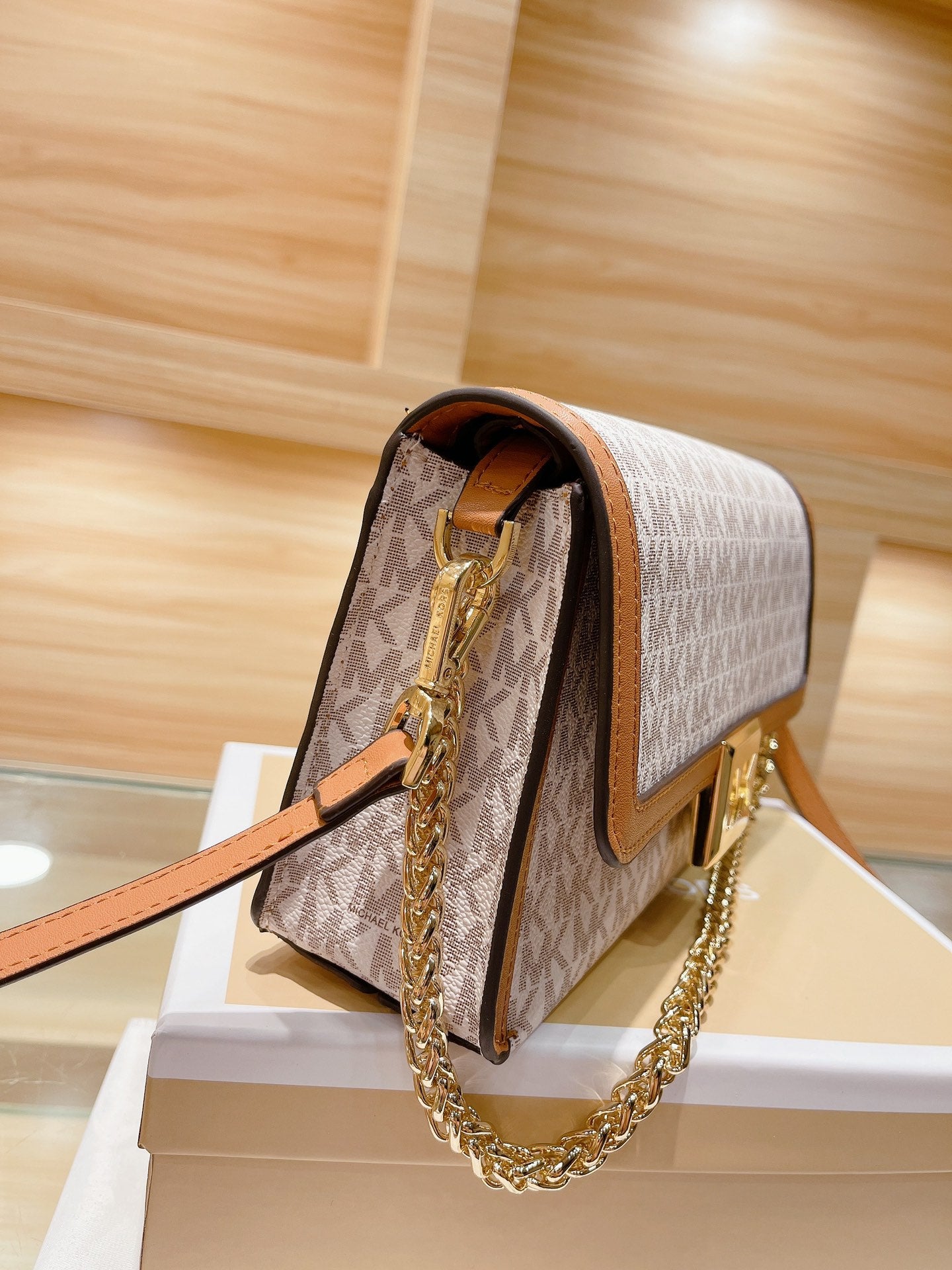 MK-BAG362