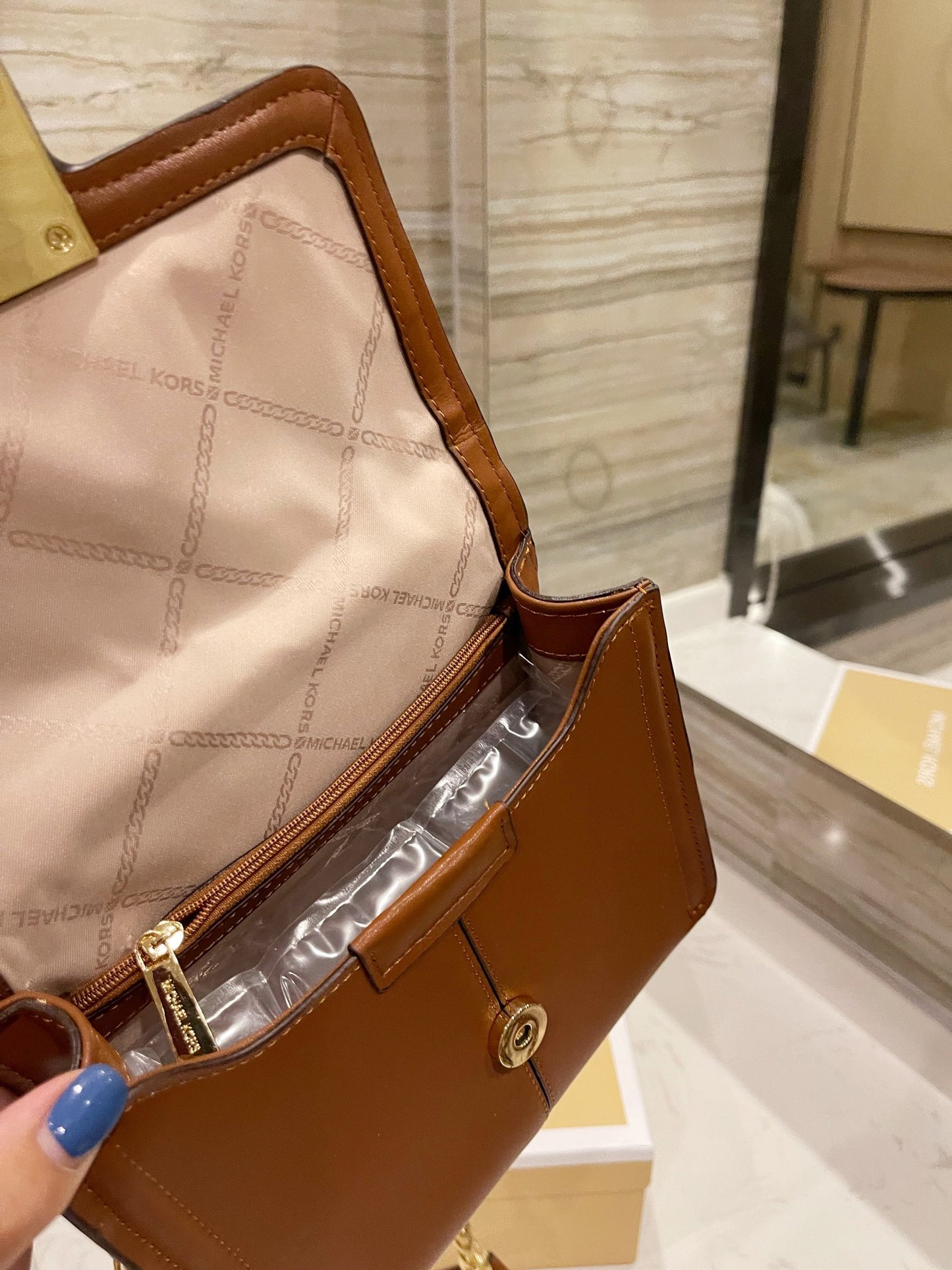 MK-BAG353