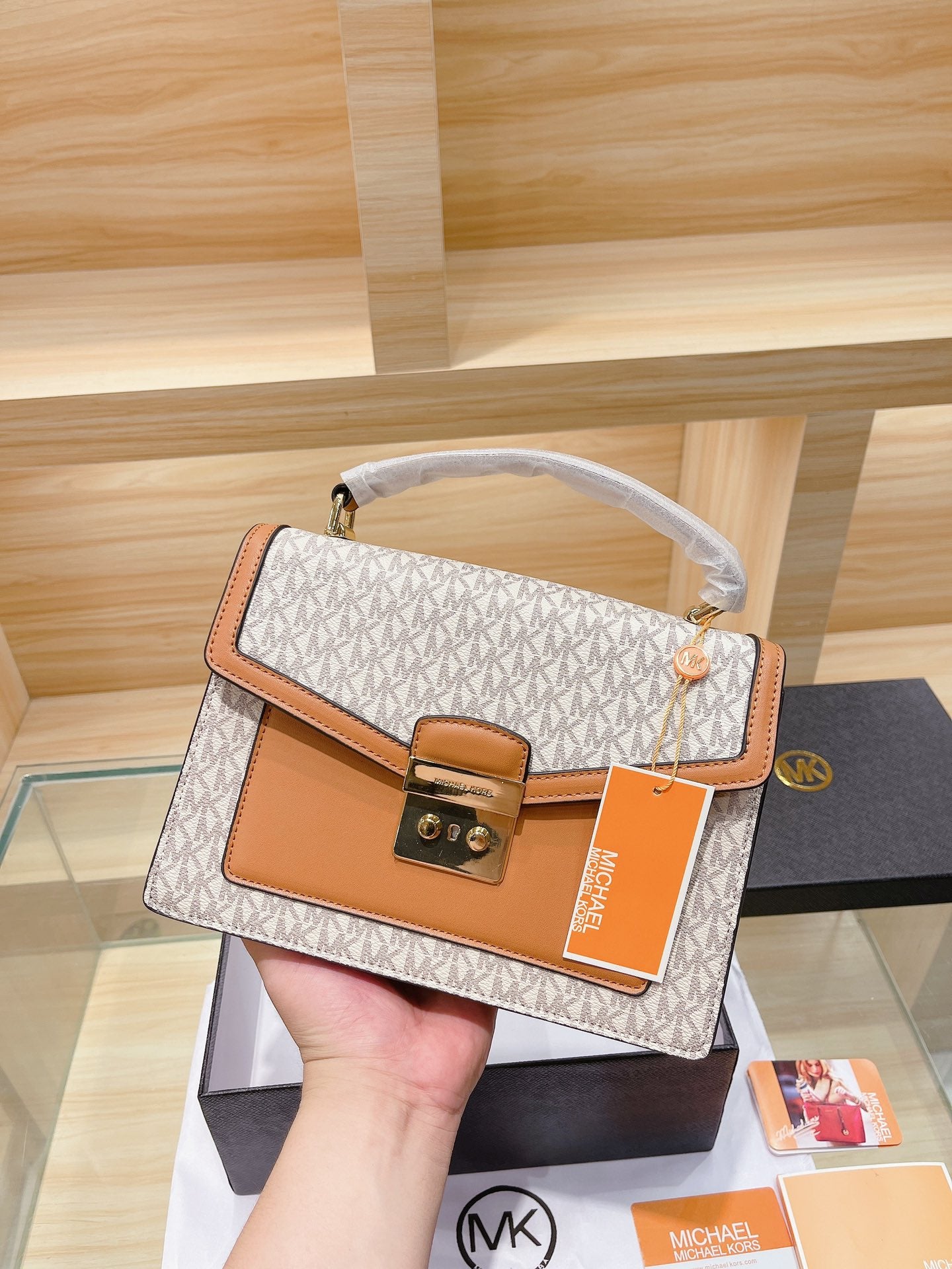 MK-BAG350