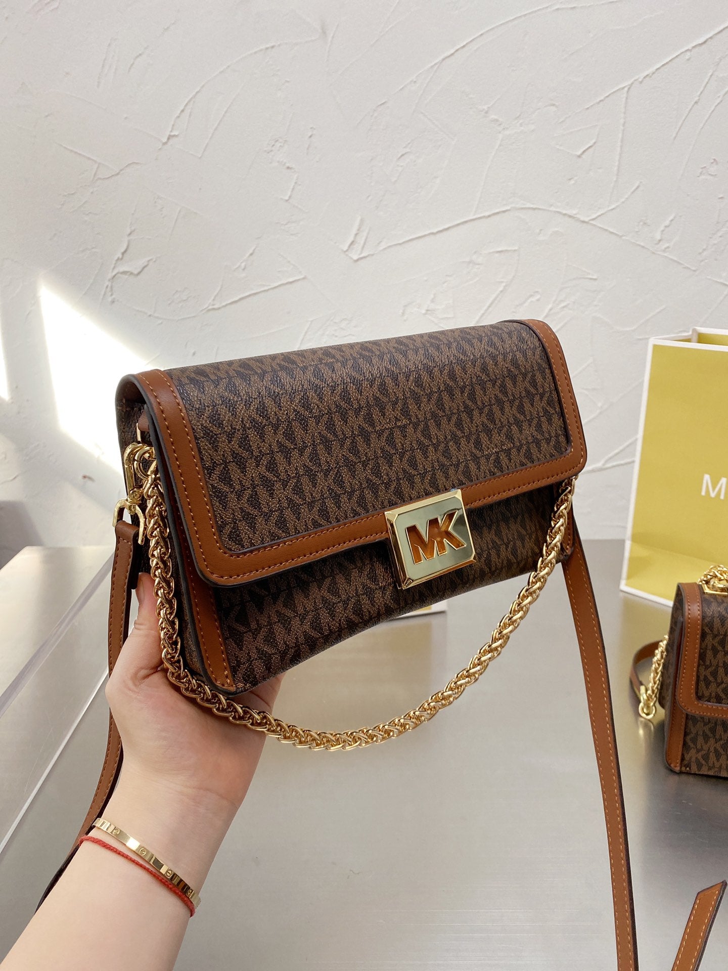 MK-BAG335