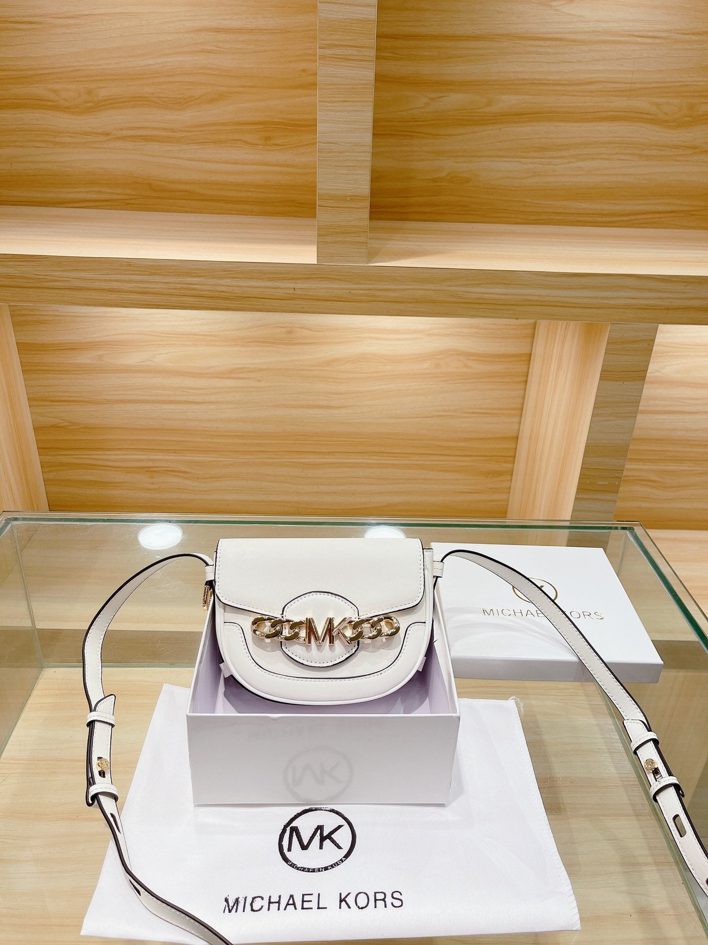 MK-BAG325