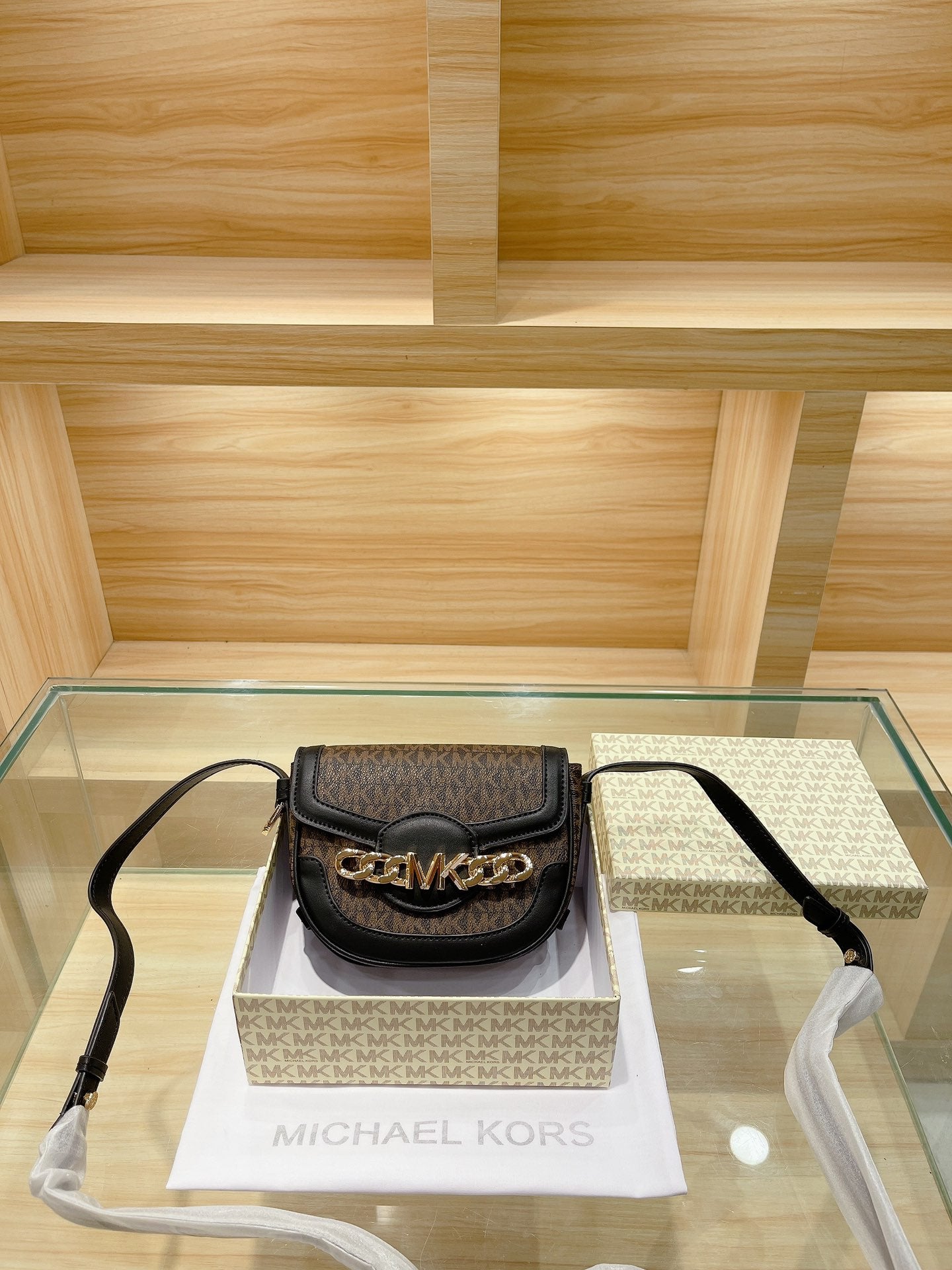 MK-BAG323