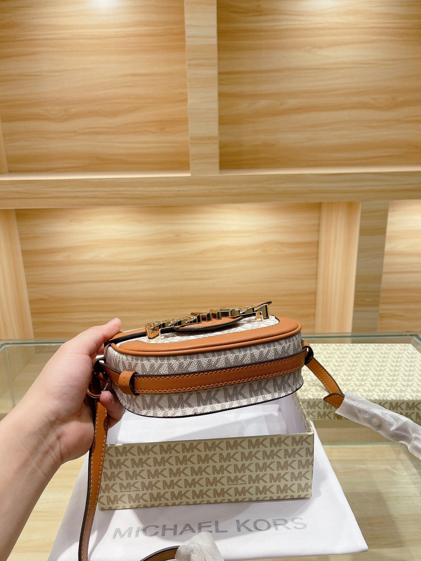 MK-BAG322