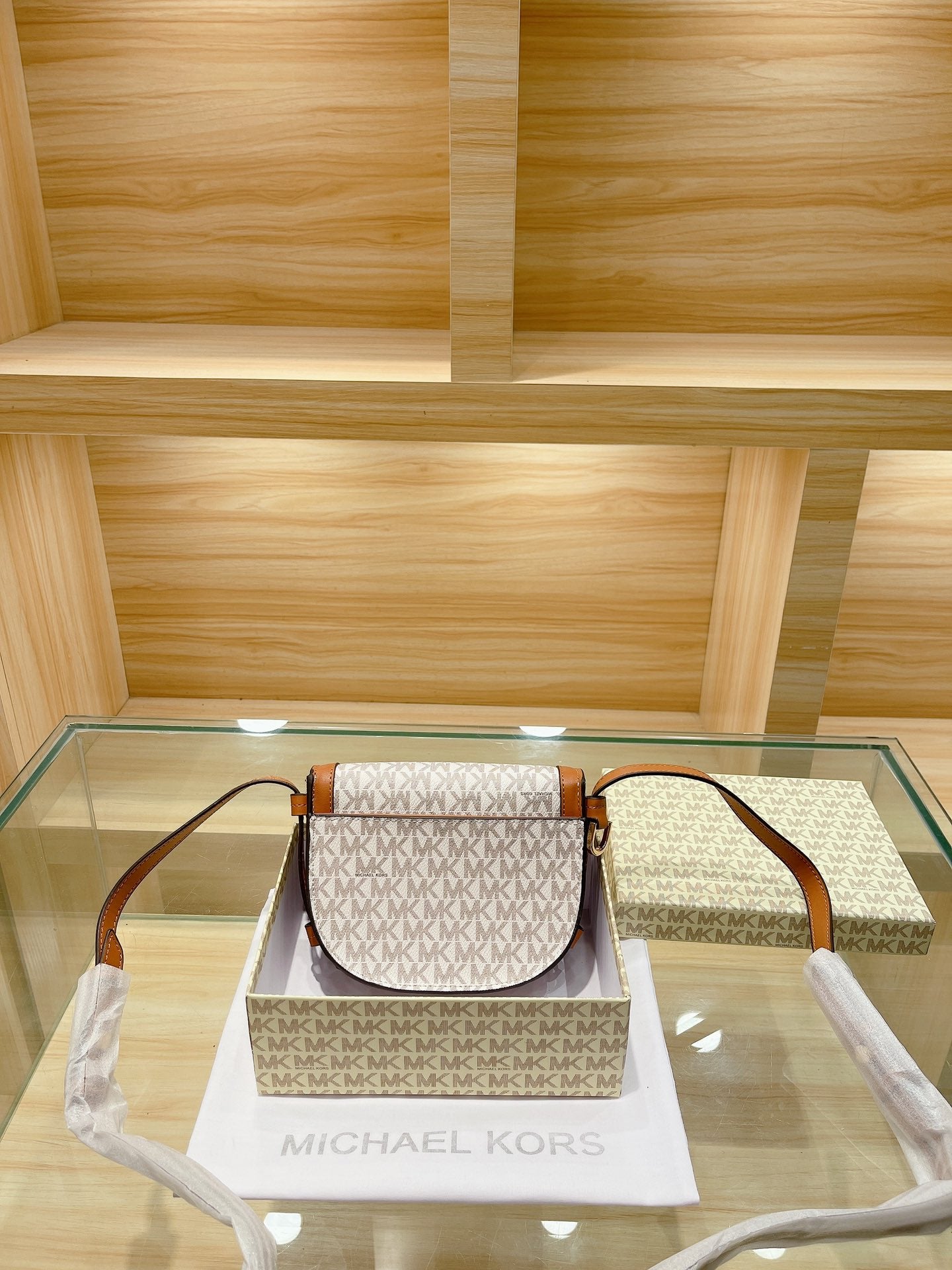 MK-BAG322