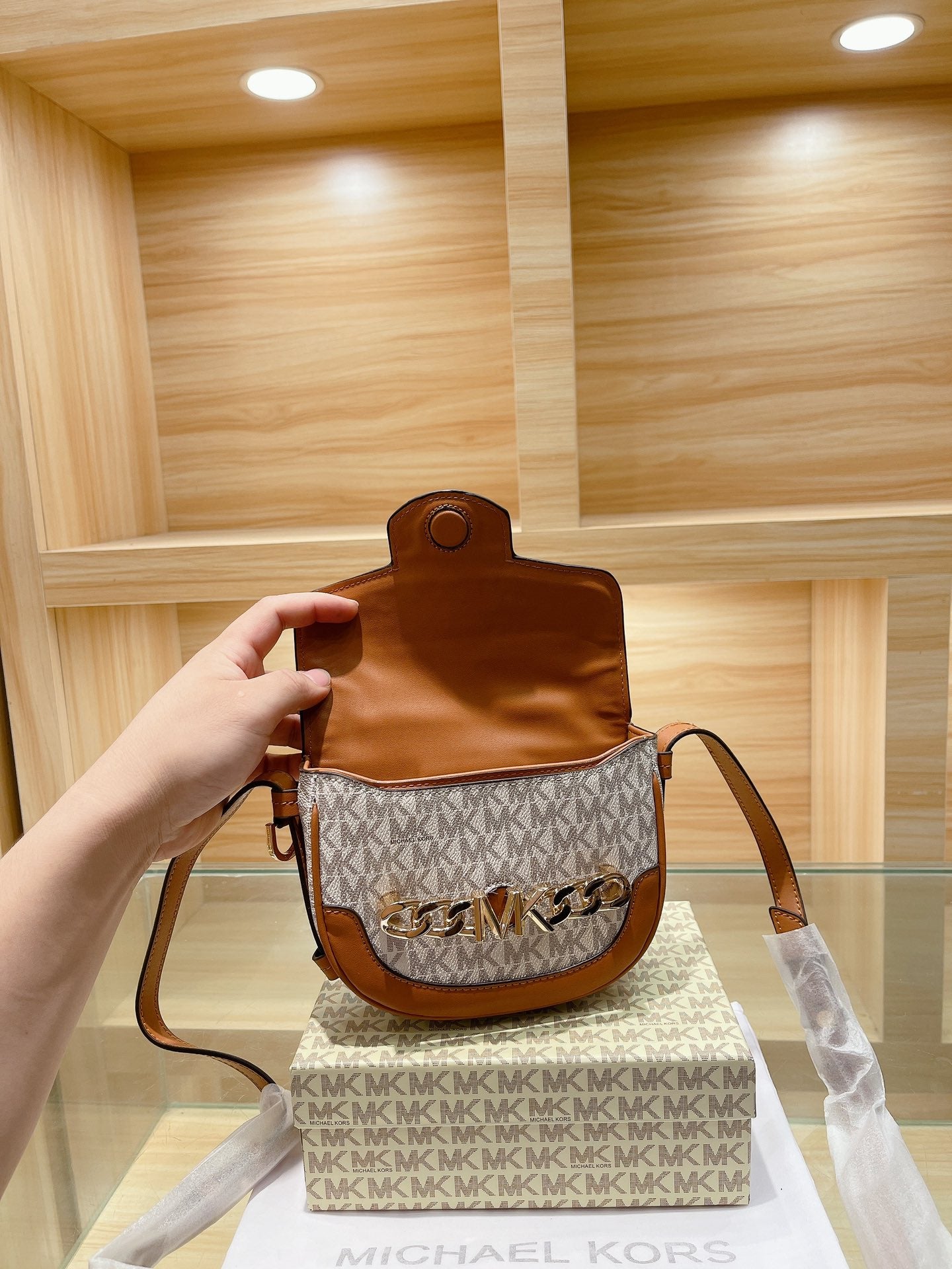 MK-BAG322