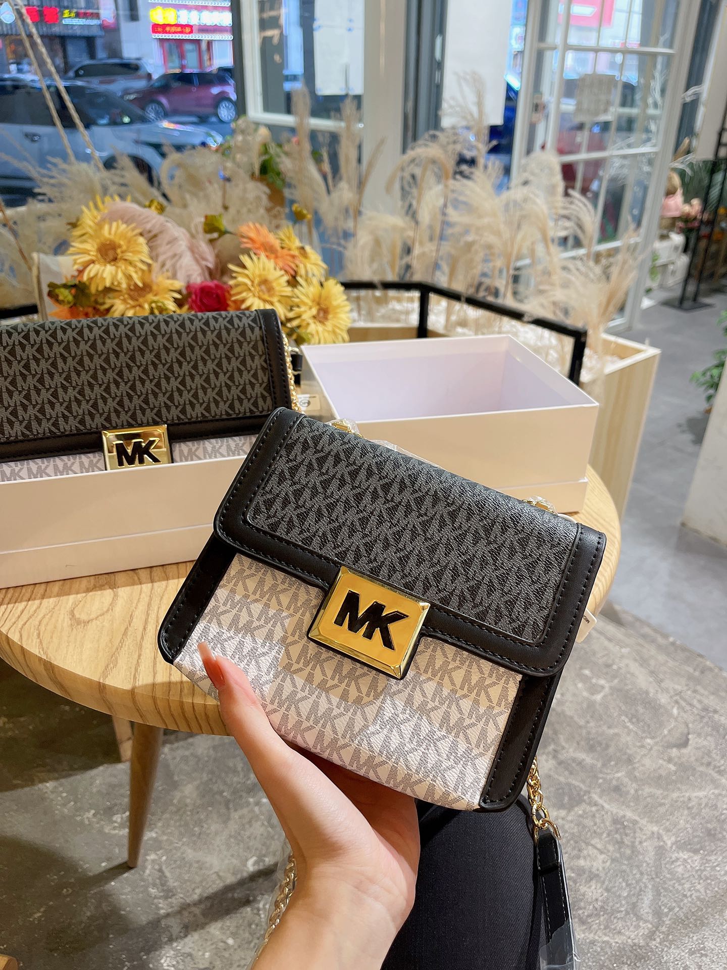 MK-BAG272