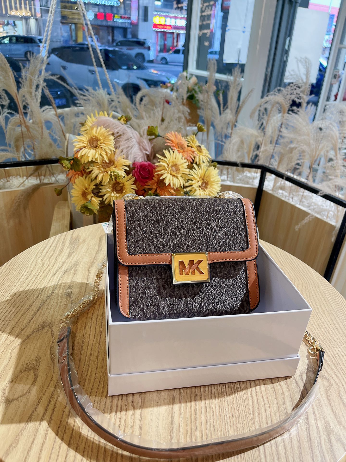 MK-BAG273