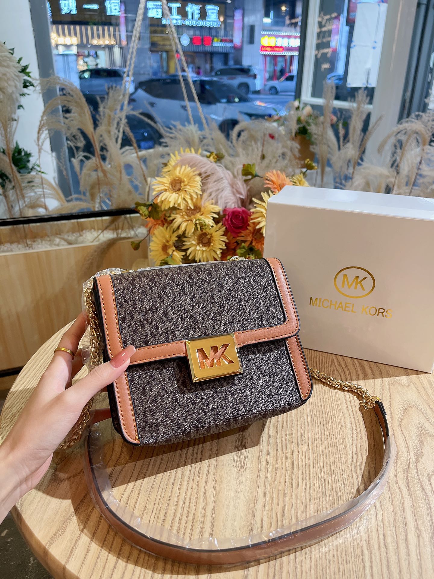 MK-BAG273