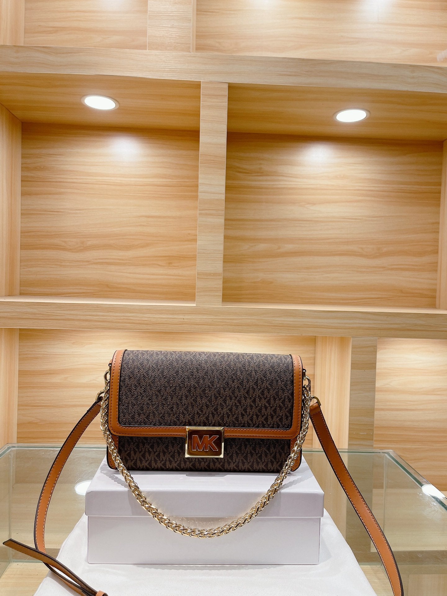 MK-BAG256