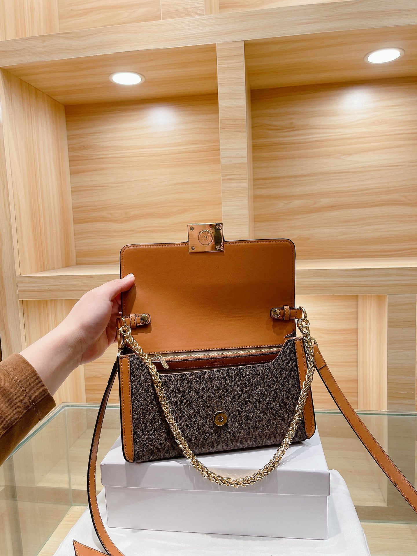 MK-BAG255