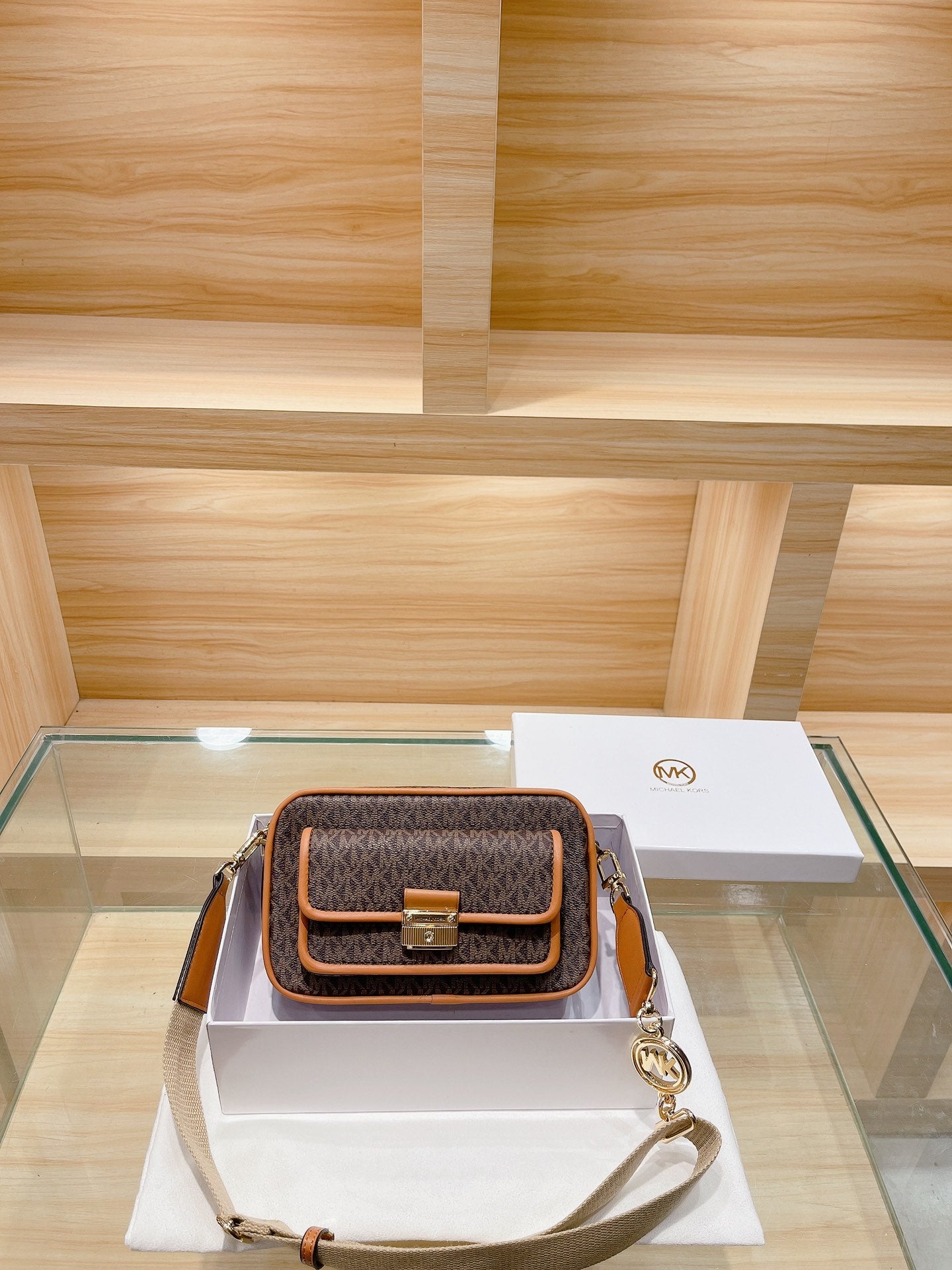 MK-BAG254