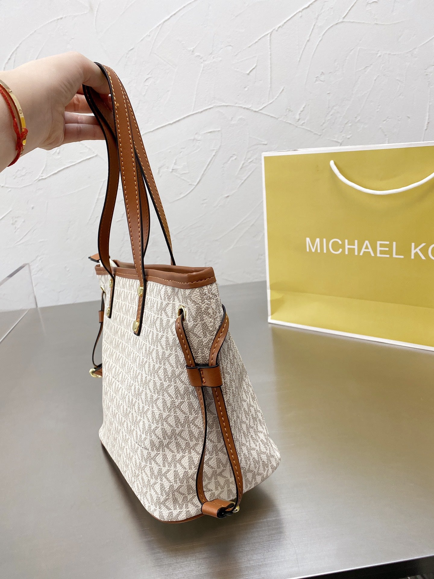 MK-BAG247