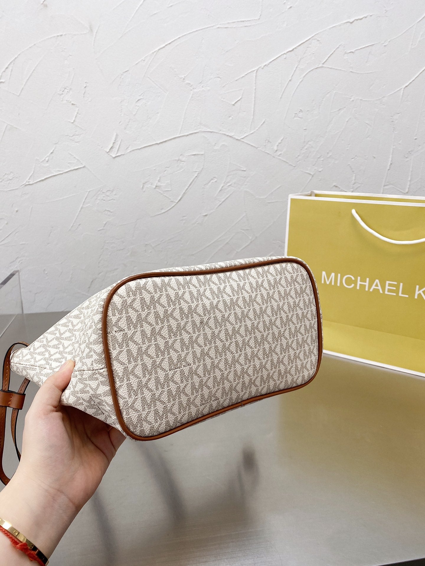 MK-BAG247