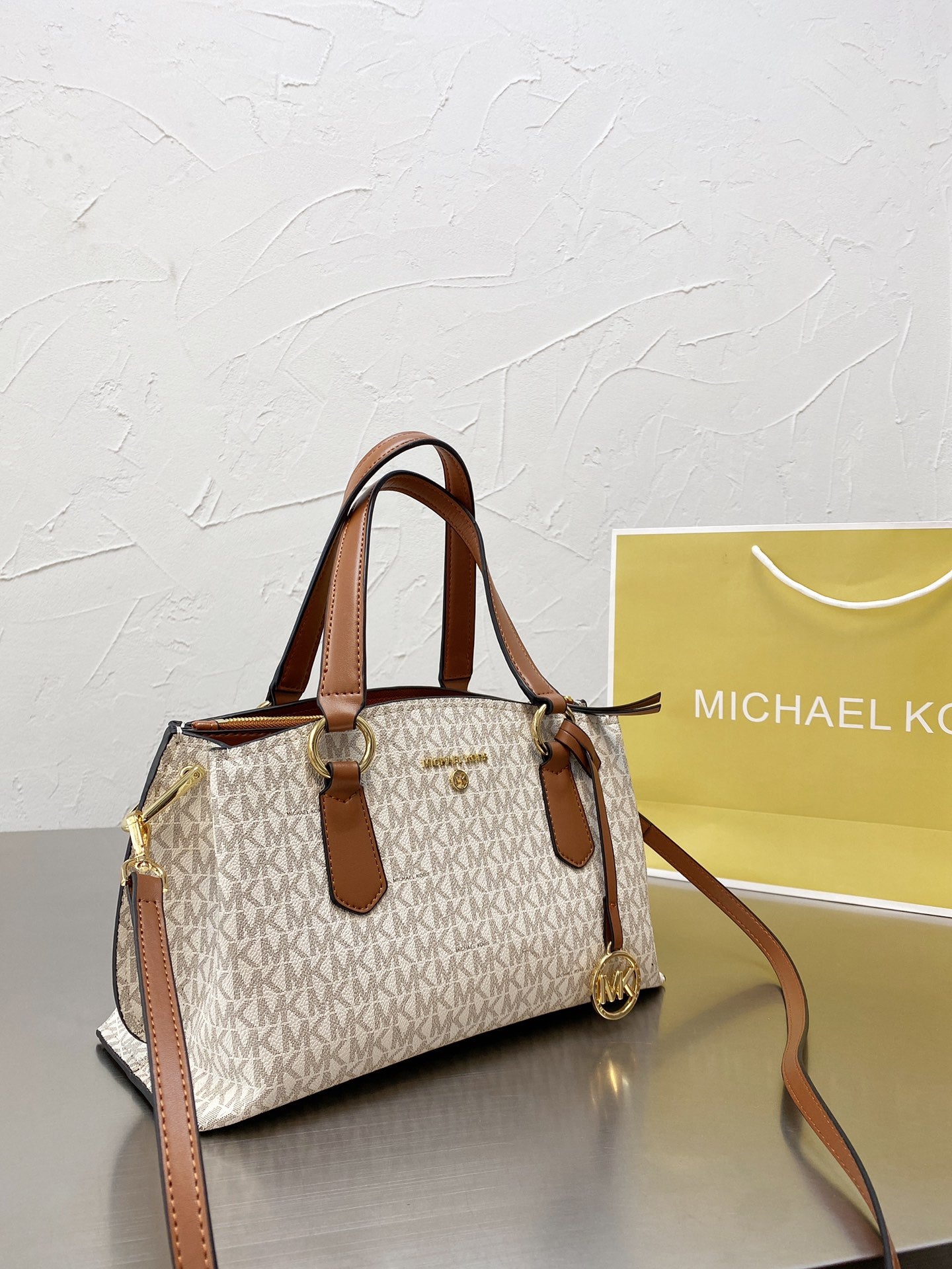 MK-BAG246
