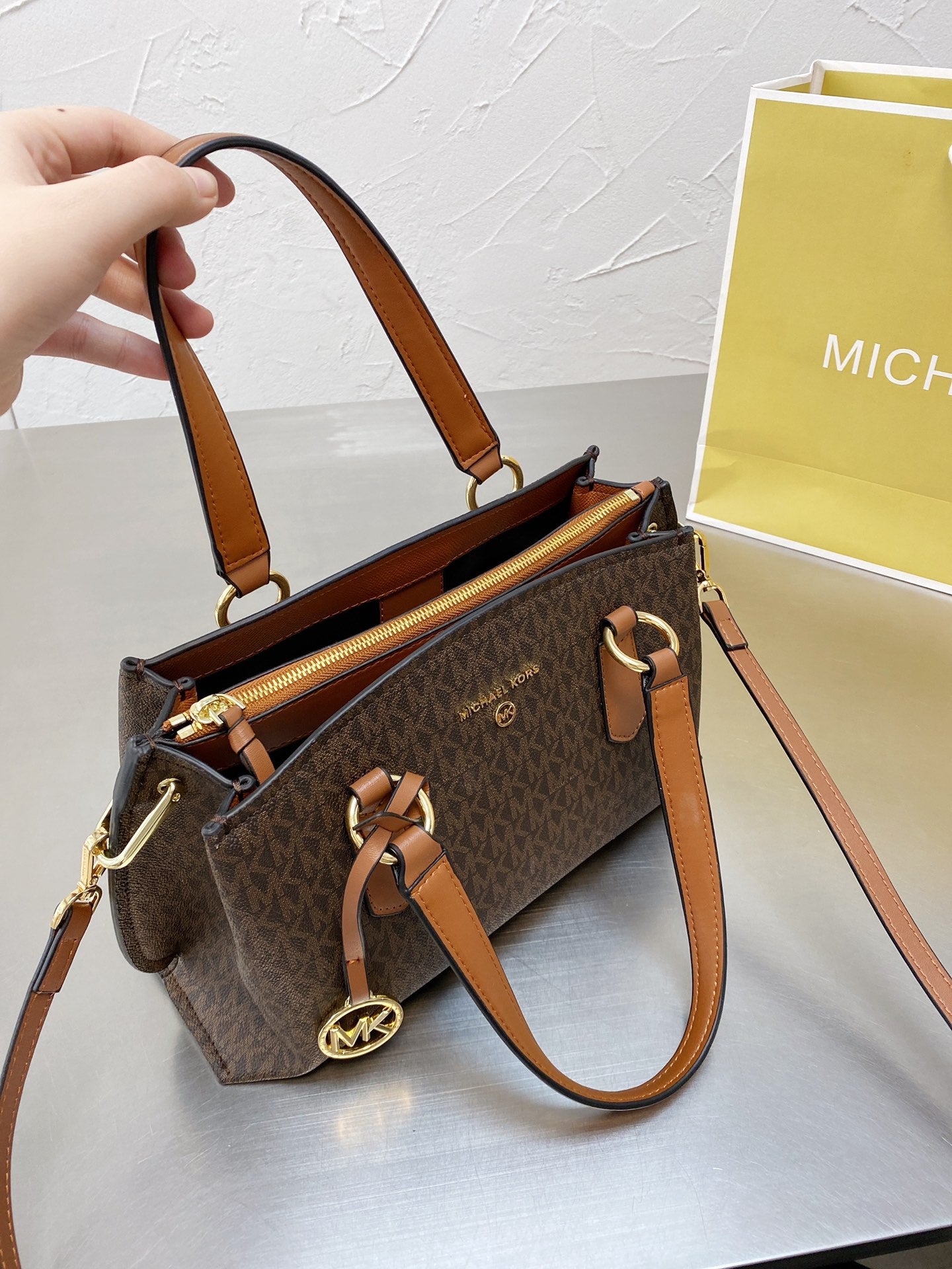 MK-BAG245
