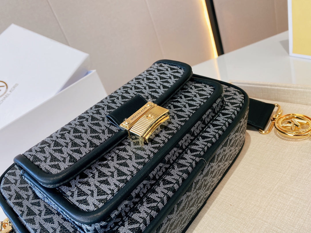 MK-BAG238