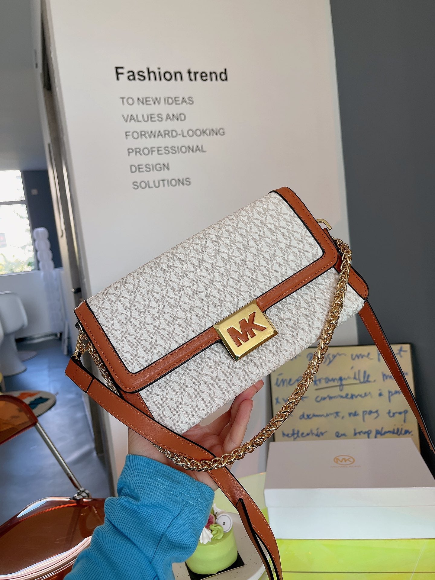 MK-BAG229