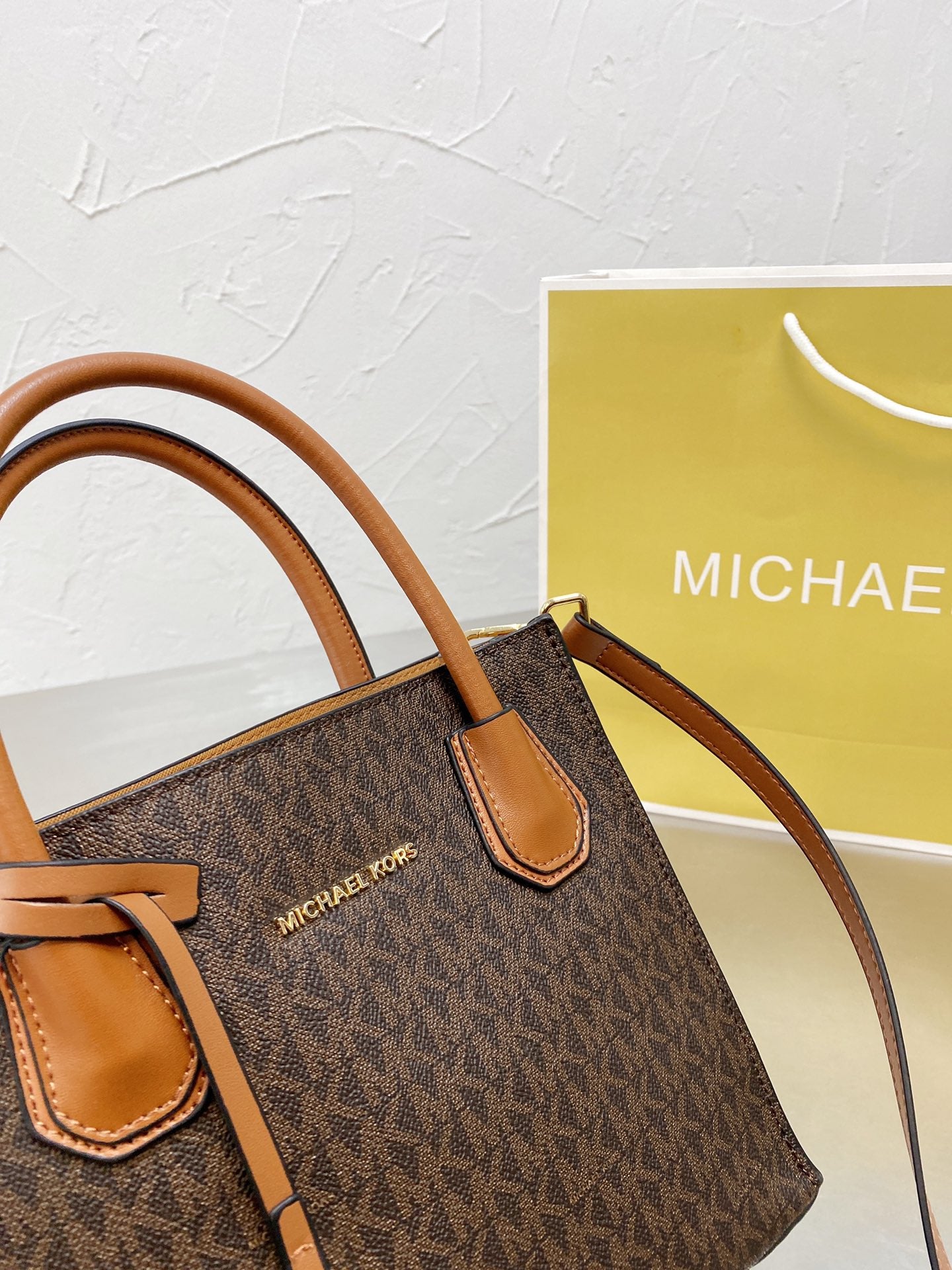 MK-BAG211
