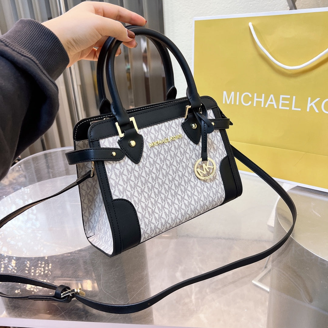 MK-BAG216