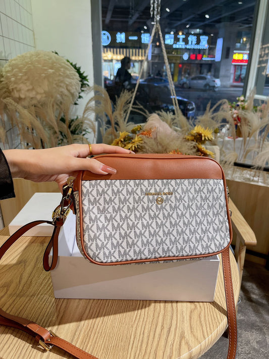 MK-BAG190