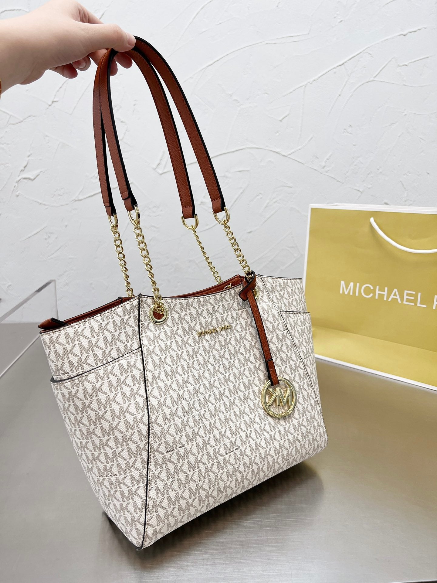 MK-BAG142