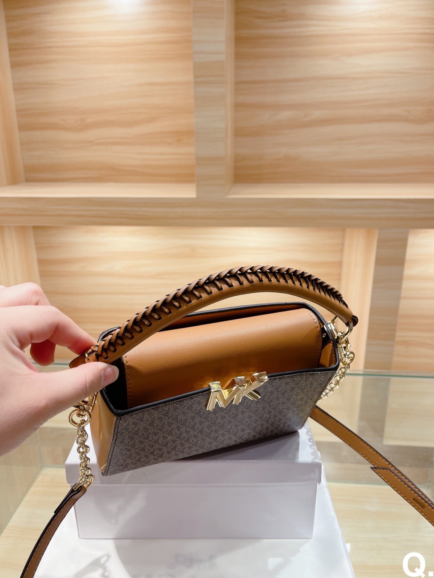 MK-BAG136