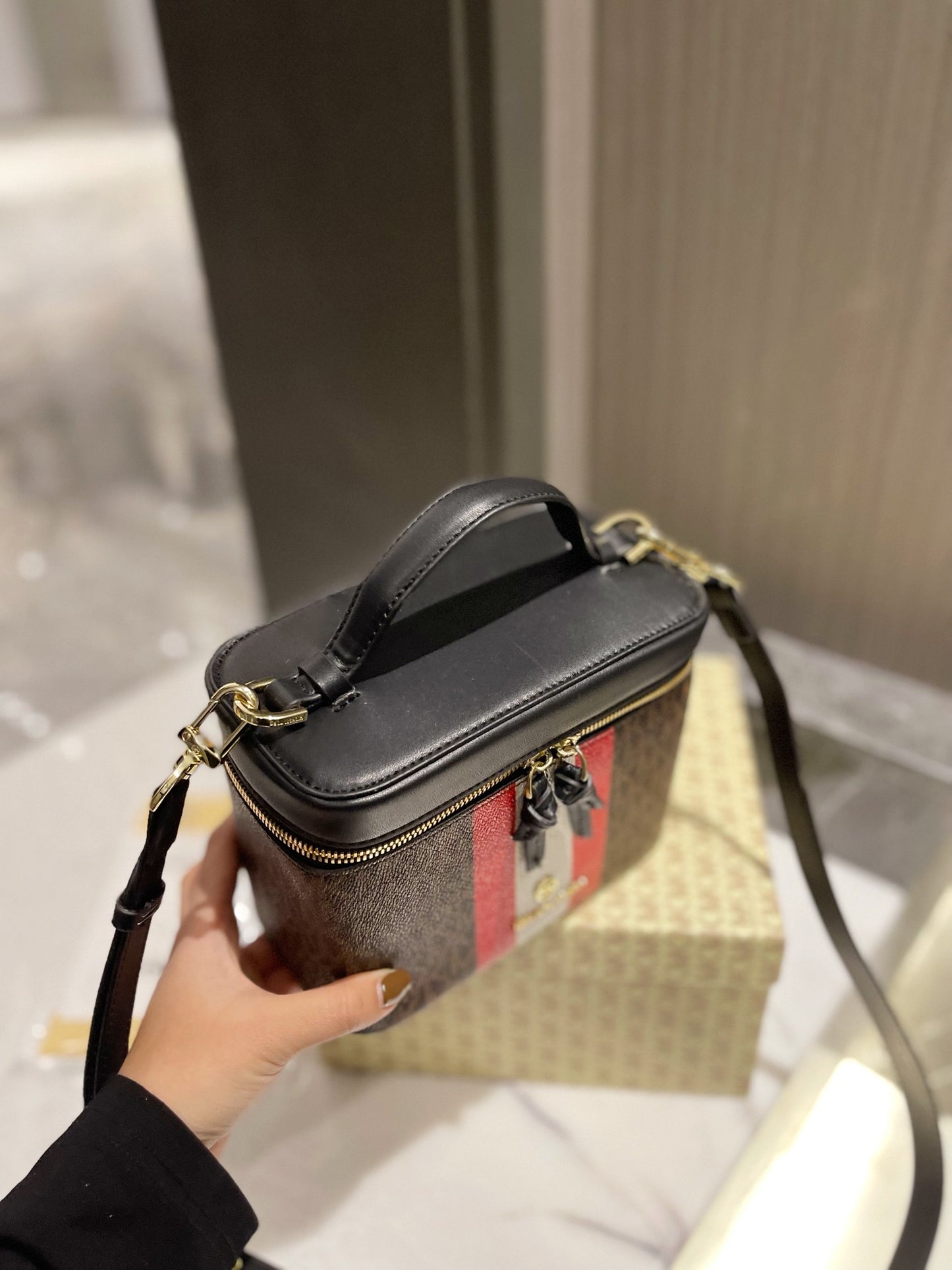 MK-BAG121