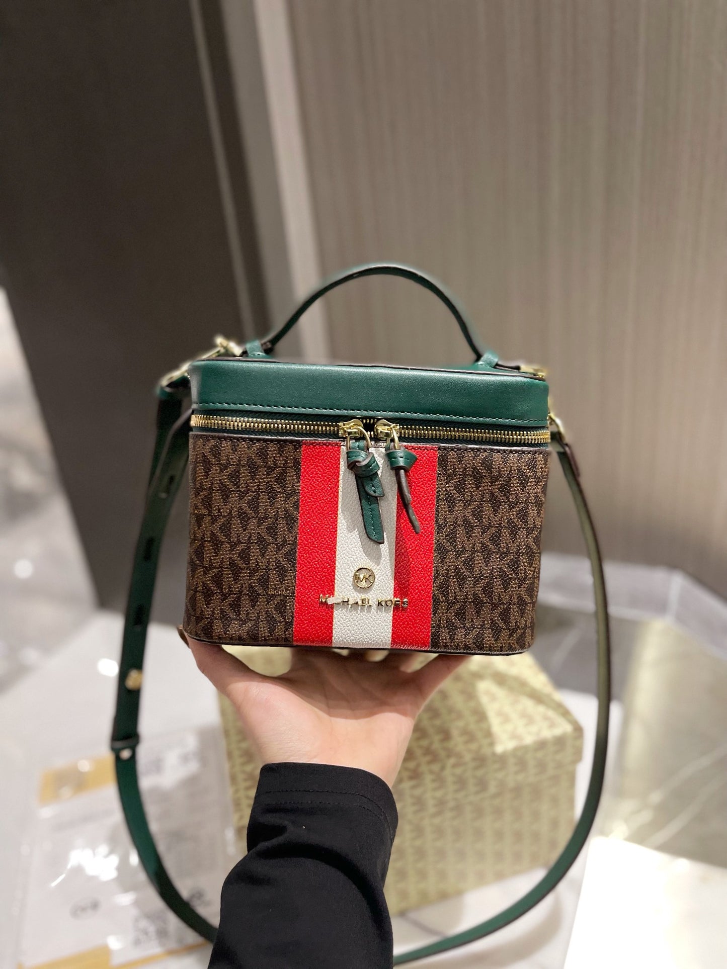 MK-BAG120