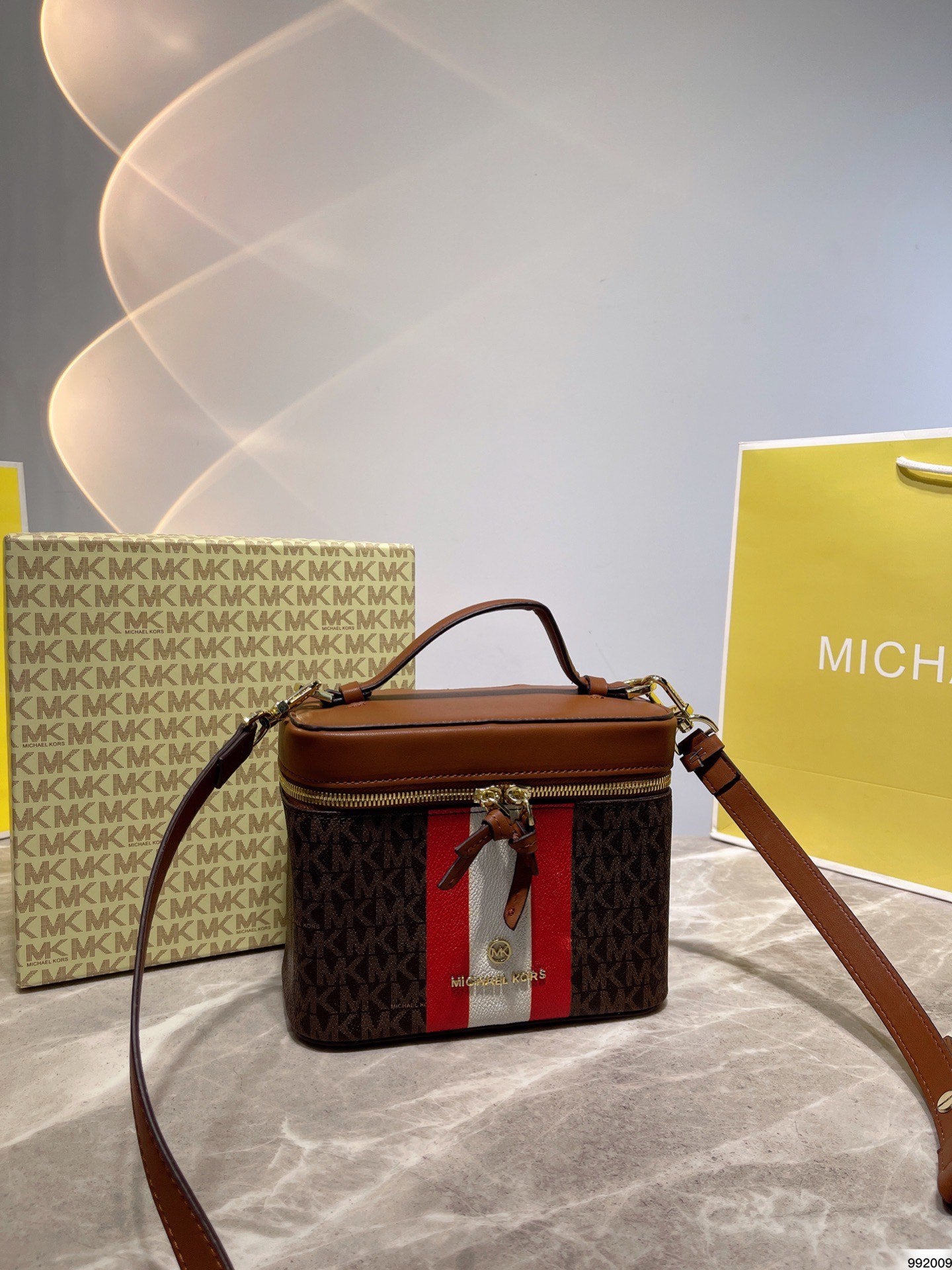 MK-BAG097