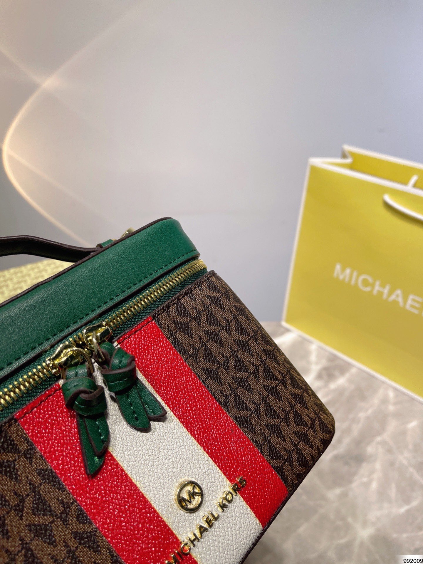 MK-BAG096