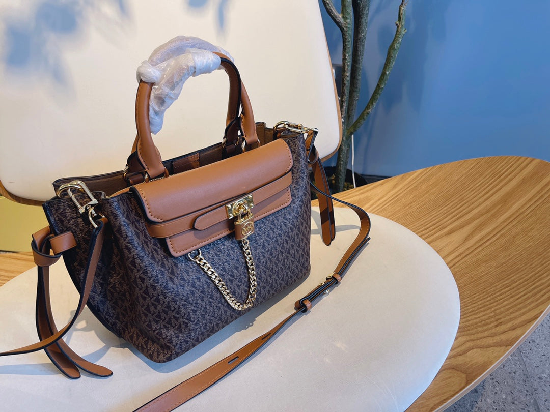 MK-BAG093