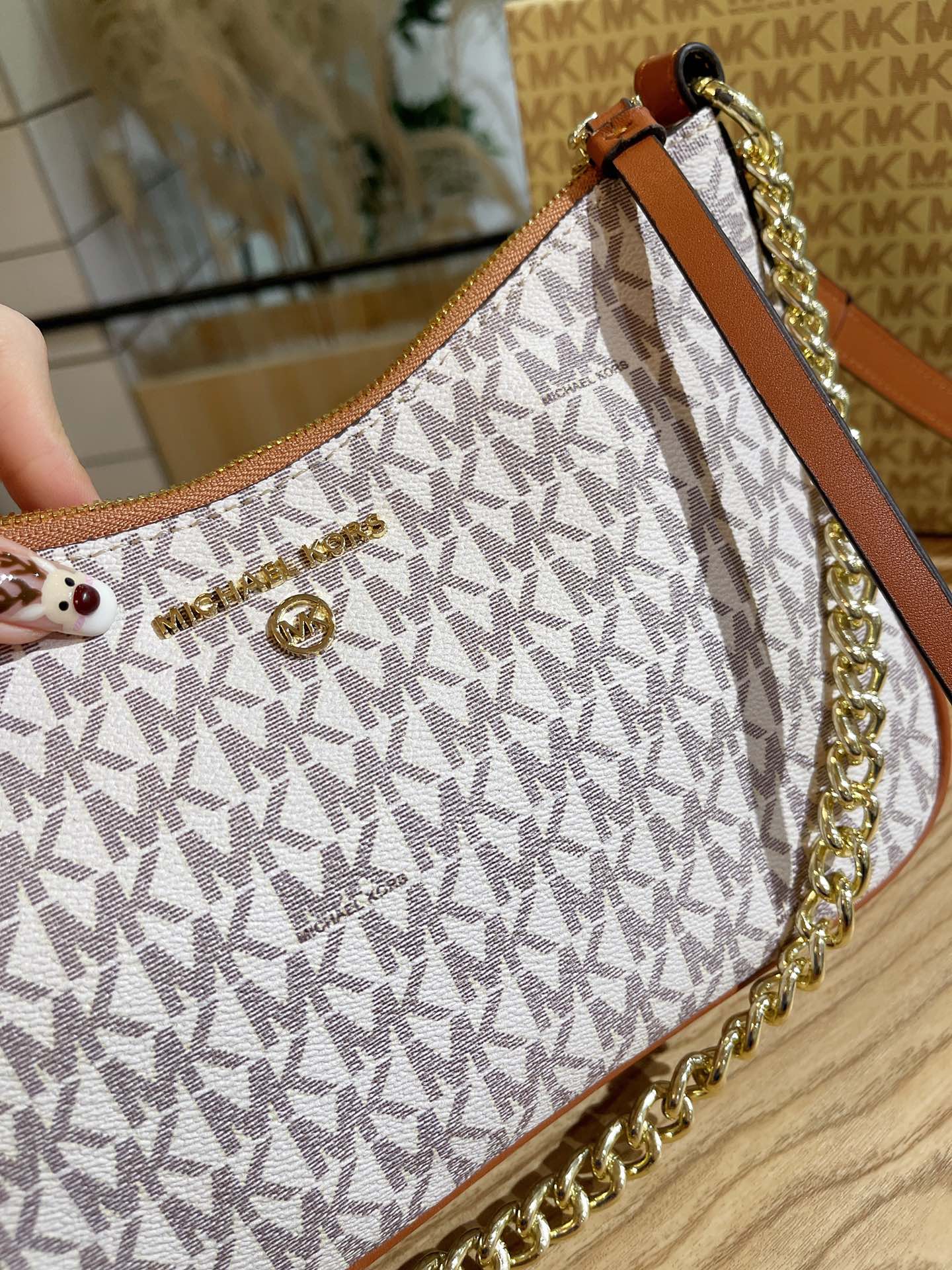 MK-BAG084