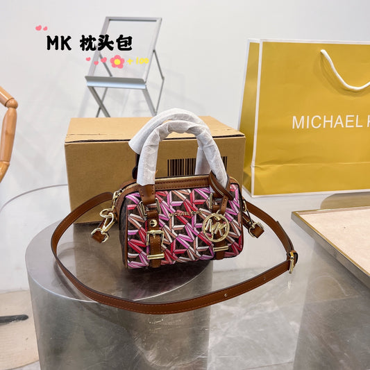 MK-BAG082