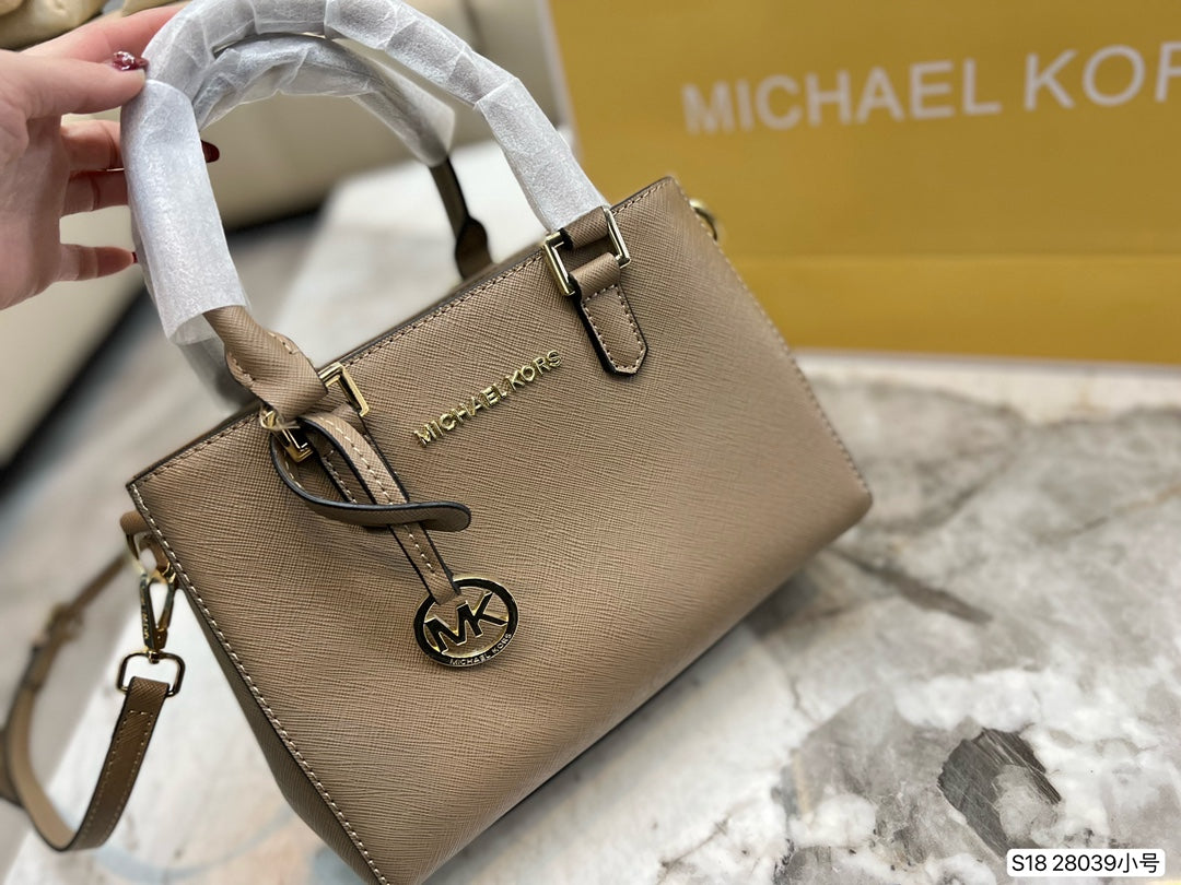 MK-BAG078
