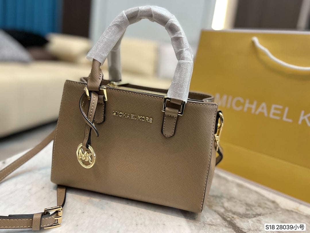 MK-BAG078