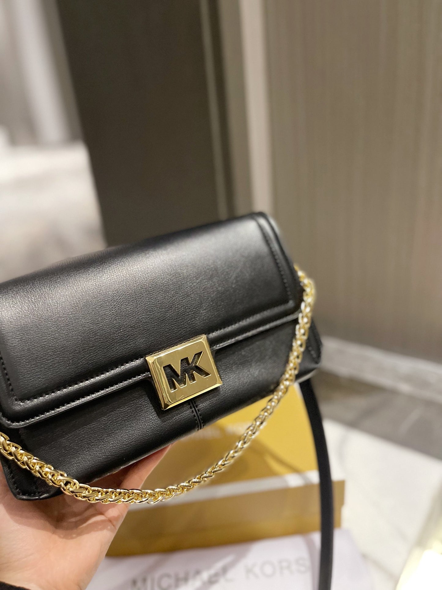 MK-BAG075