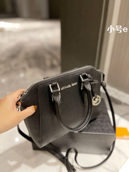MK-BAG041