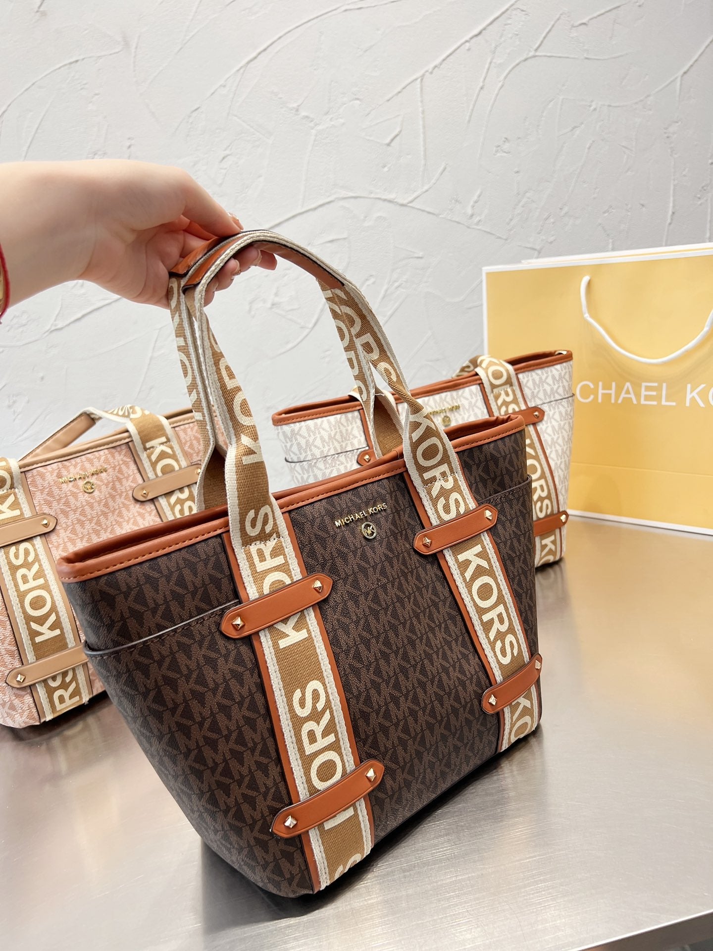 MK-BAG018