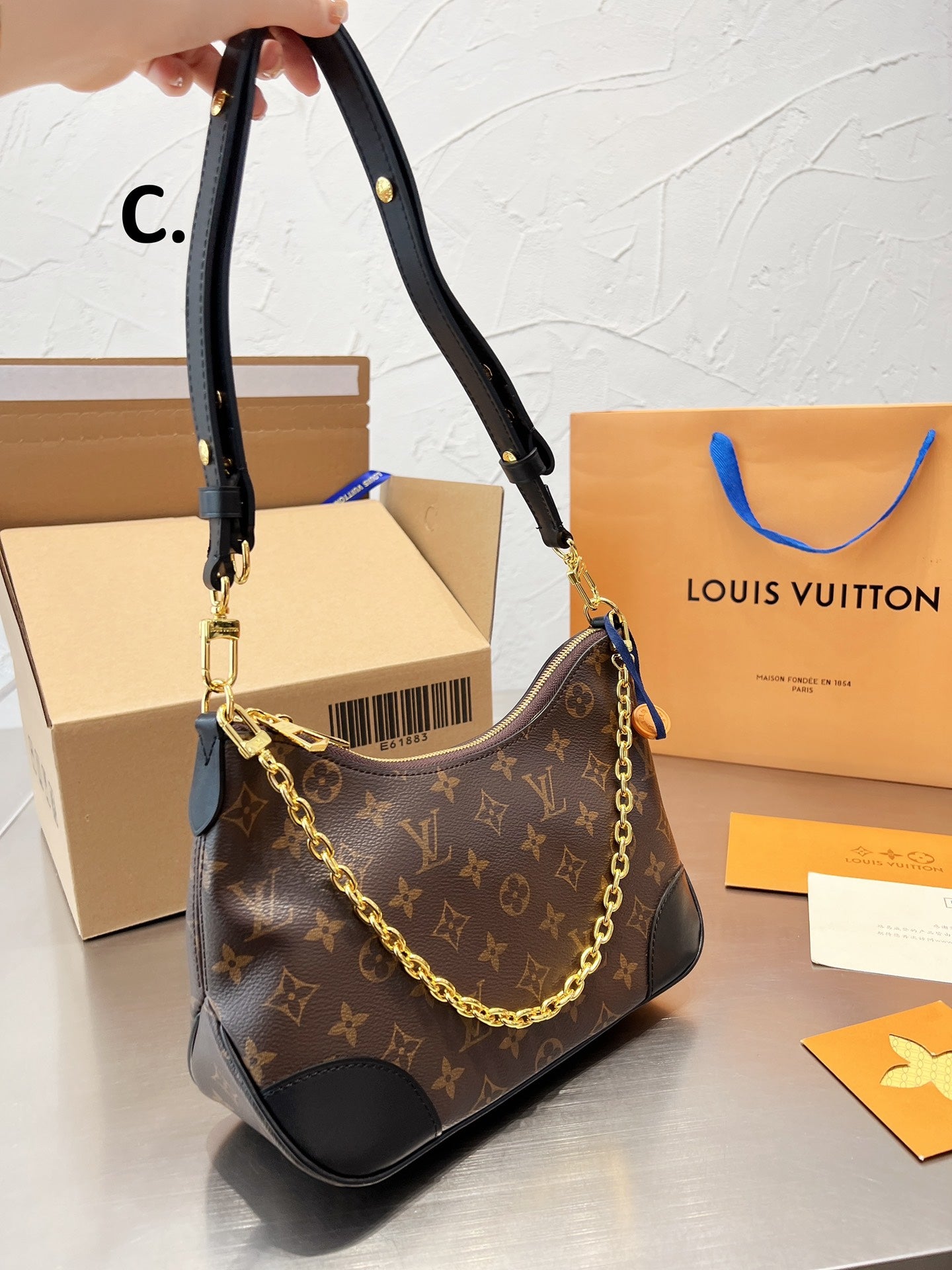 LV-BAG577