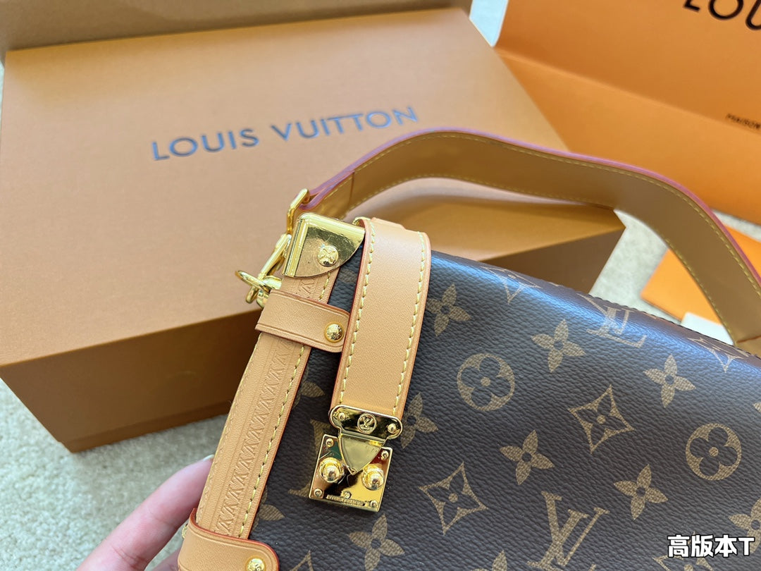 LV-BAG552