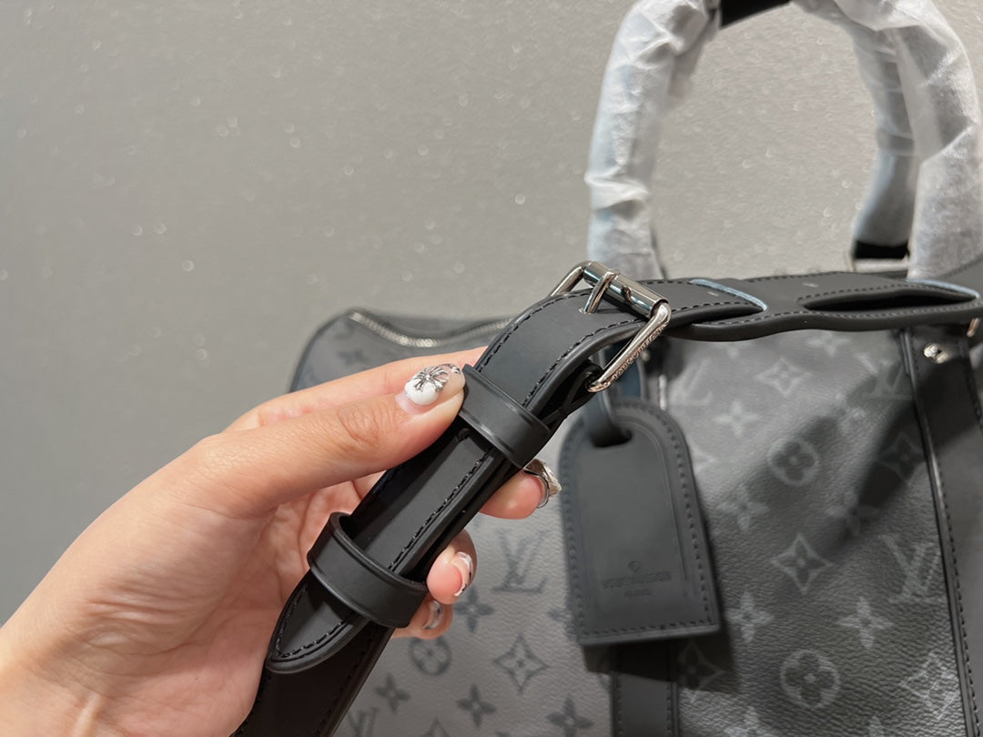 LV-BAG549