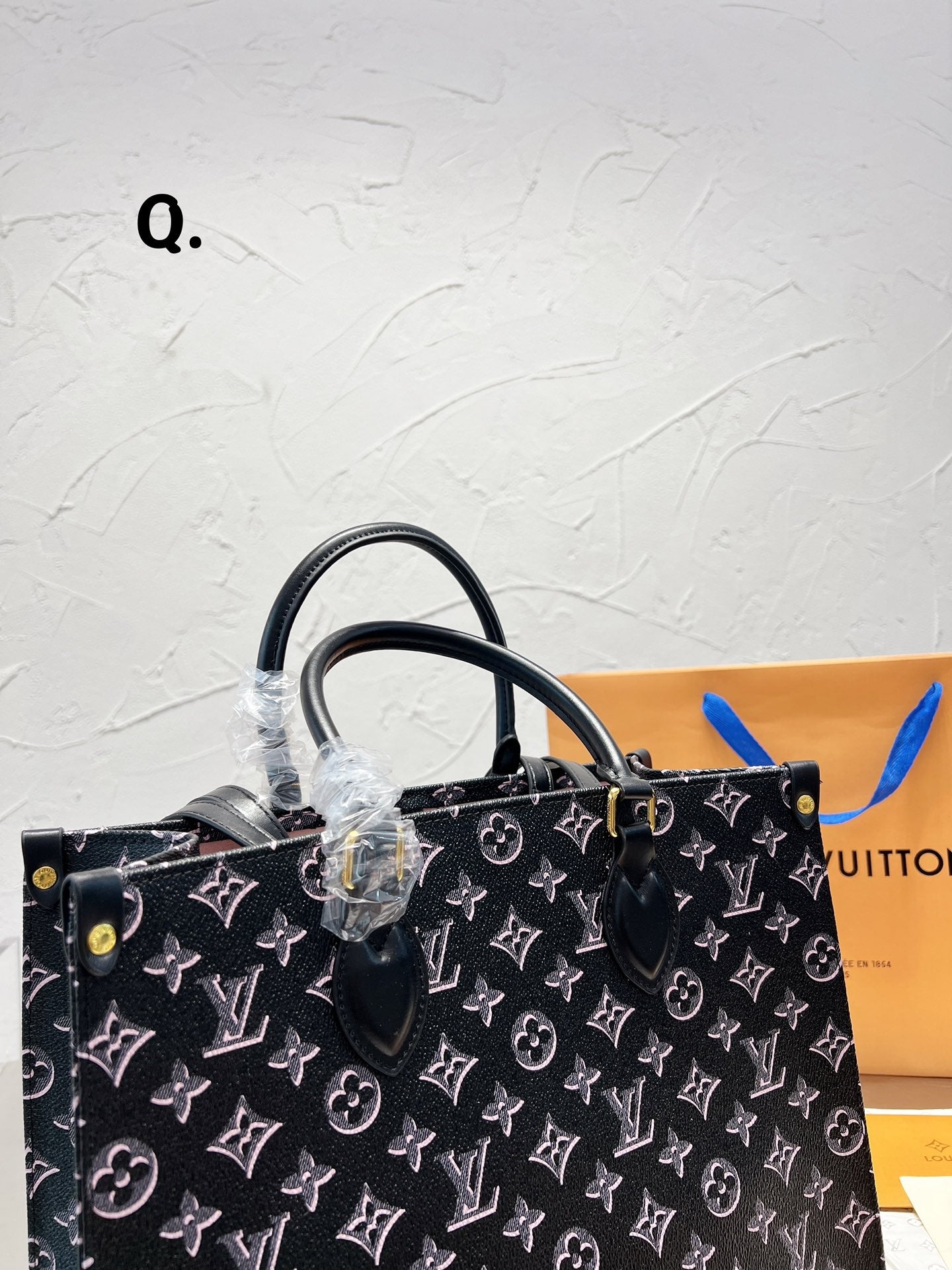 LV-BAG680